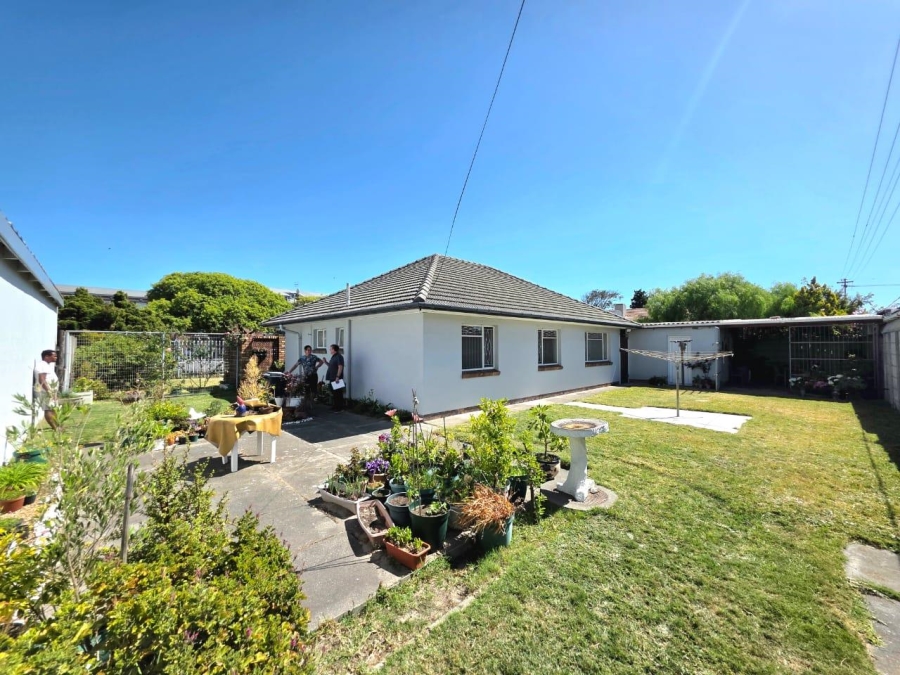 3 Bedroom Property for Sale in Thornton Western Cape